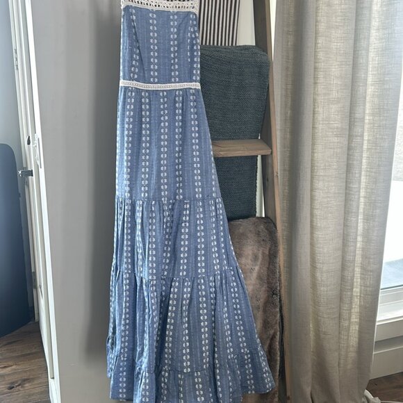 FABALLEY Eyelet Maxi Dress | Size M - Picture 4 of 4